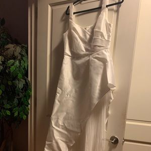 Minamalist Bride! Bride on a Budget!